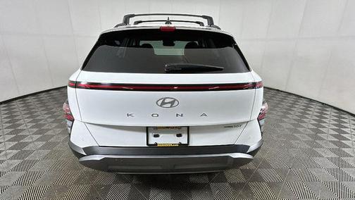 Atlas White 2025 Hyundai KONA Limited