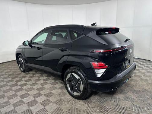 2024 Hyundai KONA EV SEL