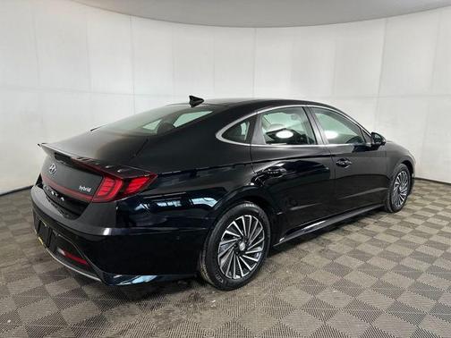 2023 Hyundai SONATA Hybrid Limited
