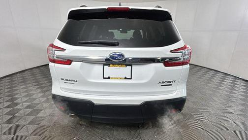 Crystal White Pearl 2023 Subaru Ascent Limited 7-Passenger