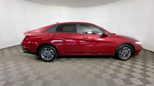 Ultimate Red 2024 Hyundai ELANTRA SEL