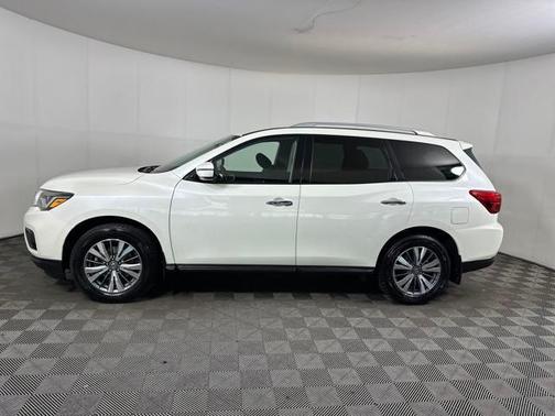 2020 Nissan Pathfinder SV 4WD