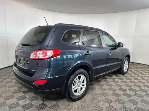 2012 Hyundai SANTA FE GLS