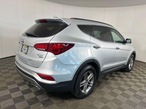 Sparkling Silver 2017 Hyundai Santa Fe Sport 2.4L