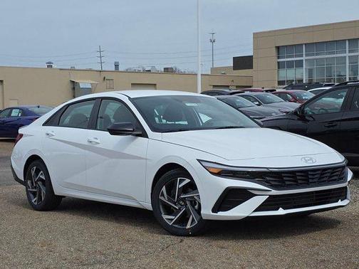 2025 Hyundai ELANTRA Sport