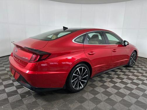 2021 Hyundai SONATA Limited