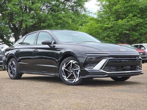 Abyss Black 2026 Hyundai SONATA SEL