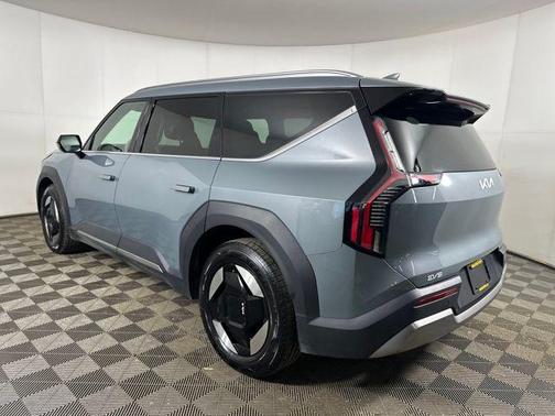 2024 Kia EV9 Wind