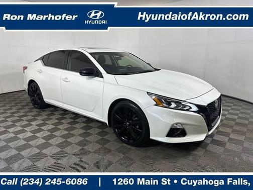 2022 Nissan Altima SR Intelligent AWD