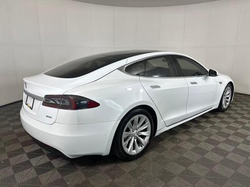 2016 Tesla Model S 75D
