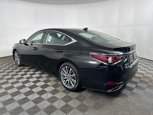2019 Lexus ES 350 Base