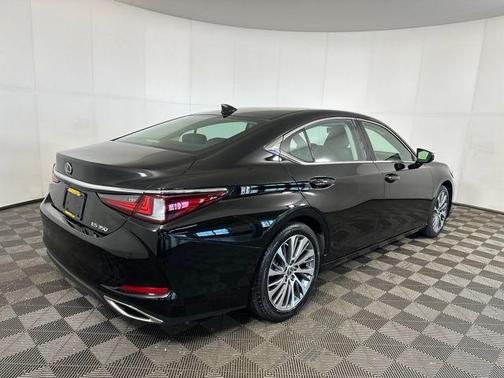 2019 Lexus ES 350 Base