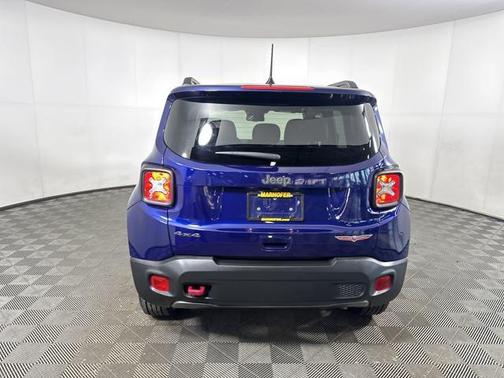2021 Jeep Renegade Trailhawk