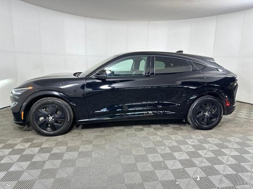 2021 Ford Mustang Mach-E California Route 1