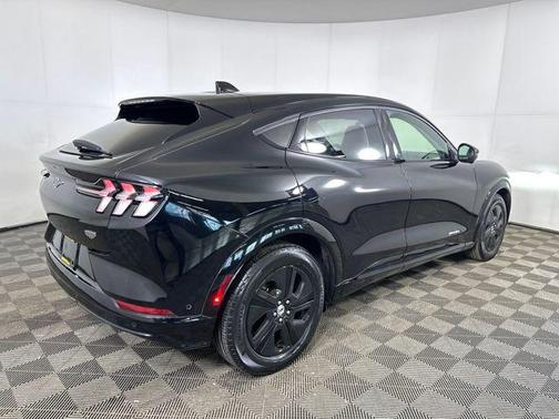 2021 Ford Mustang Mach-E California Route 1