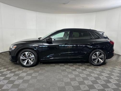 2024 Audi Q8 e-tron Premium
