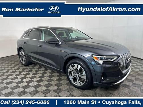 2021 Audi e-tron Premium
