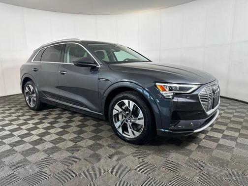 2021 Audi e-tron Premium