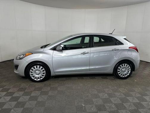 Symphony Air Silver 2017 Hyundai Elantra GT Base