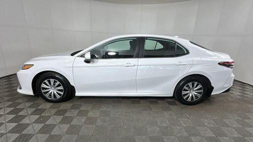 White 2022 Toyota Camry LE