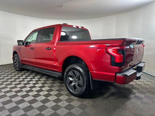 2024 Ford F-150 Lightning XLT