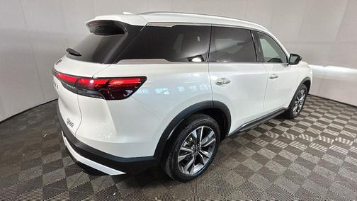 Majestic White 2024 INFINITI QX60 Luxe