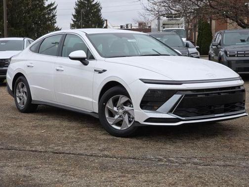 2026 Hyundai SONATA SE