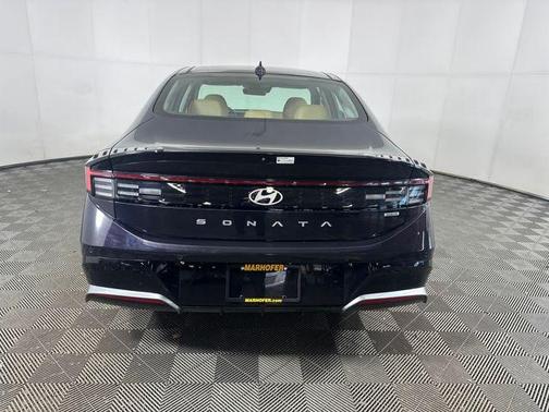 2024 Hyundai SONATA Hybrid Limited