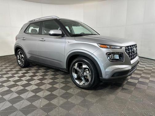 2023 Hyundai VENUE SEL