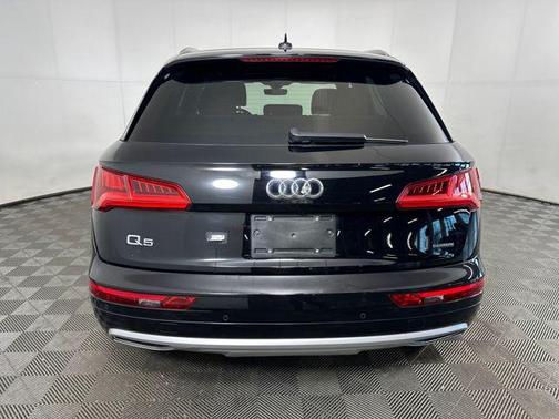 2020 Audi Q5 45 Premium Plus