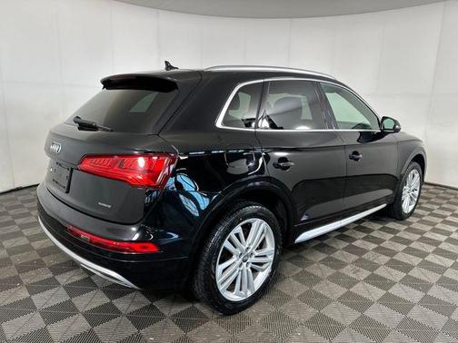 2020 Audi Q5 45 Premium Plus
