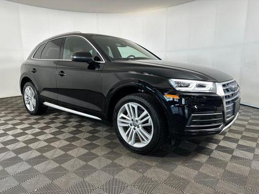 2020 Audi Q5 45 Premium Plus