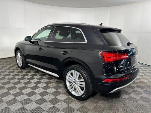 2020 Audi Q5 45 Premium Plus