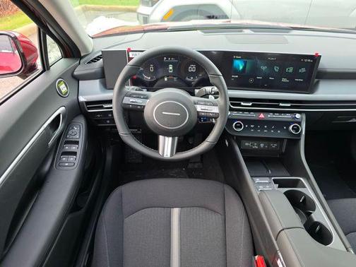 2026 Hyundai SONATA Hybrid SE