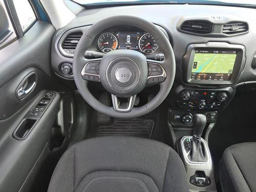 Bikini Metallic Clearcoat 2022 Jeep Renegade Latitude