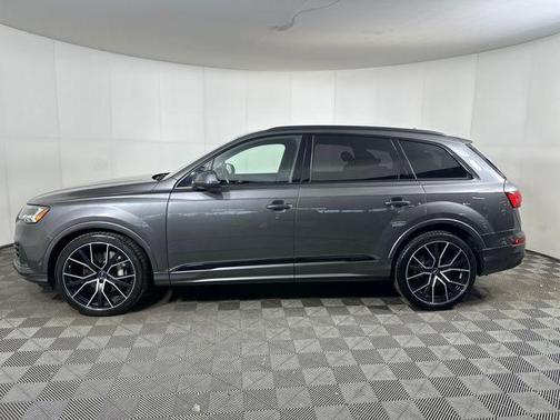 2021 Audi Q7 55 Prestige