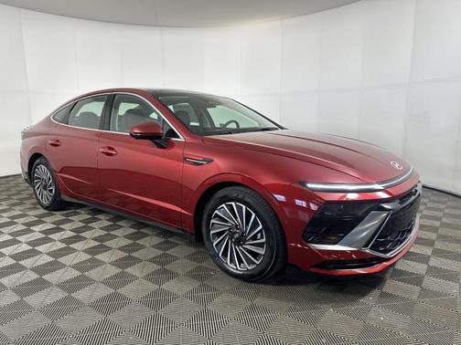 2025 Hyundai SONATA Hybrid Limited