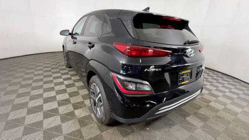 Abyss Black Pearl 2023 Hyundai KONA EV SE