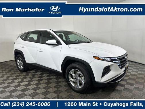 2023 Hyundai TUCSON SE