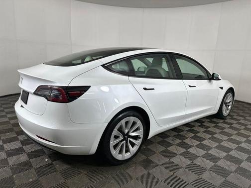 2023 Tesla Model 3 Standard Range