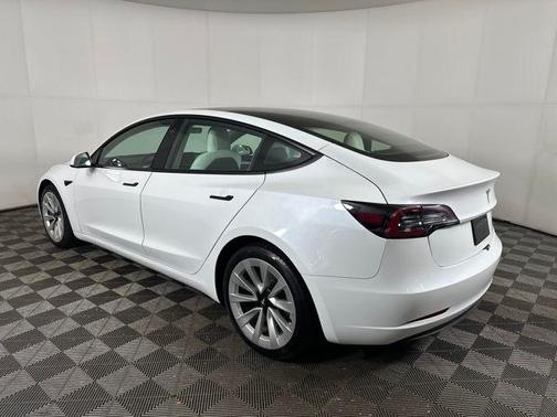 2023 Tesla Model 3 Standard Range