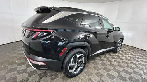 Phantom Black 2022 Hyundai TUCSON Limited
