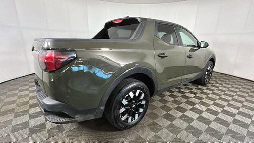 Phantom Black 2025 Hyundai SANTA CRUZ SE