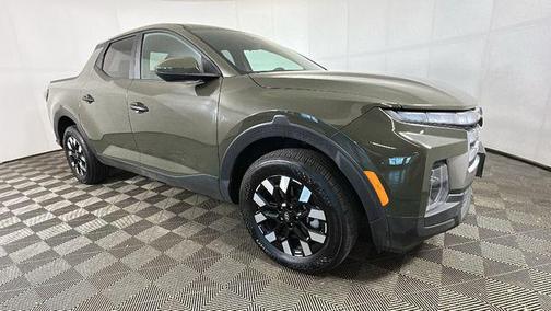 Phantom Black 2025 Hyundai SANTA CRUZ SE