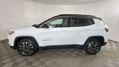 Bright White Clearcoat 2024 Jeep Compass Limited