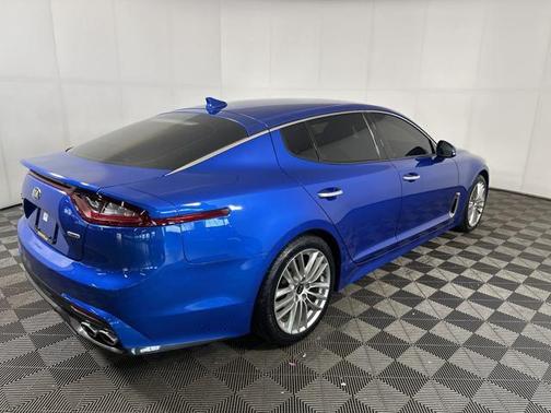 2018 Kia Stinger Base