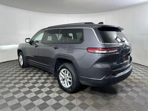 2022 Jeep Grand Cherokee L Laredo