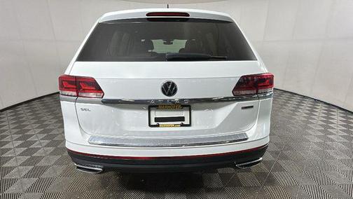 Pure White 2021 Volkswagen Atlas 2.0T SEL