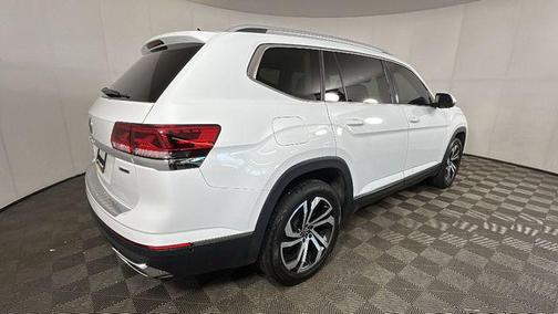 Pure White 2021 Volkswagen Atlas 2.0T SEL