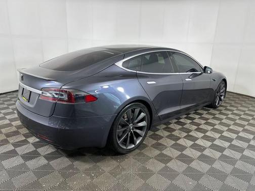 2017 Tesla Model S 75D